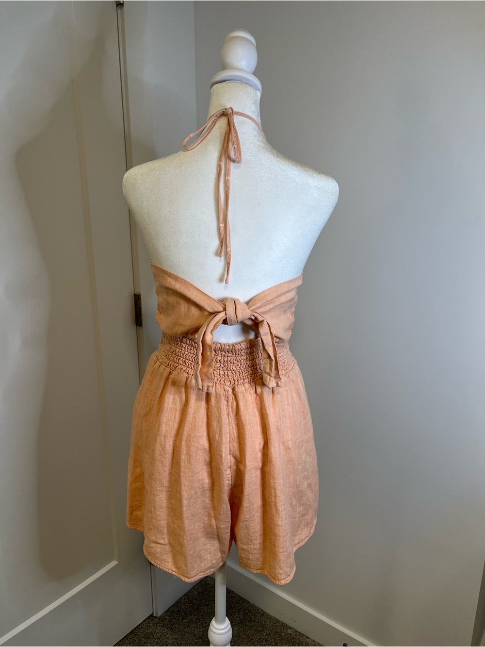 AMERICAN EAGLE Halter Romper in Peach - FREE SHIPPING on Bundles $95+ - Picture 7 of 16